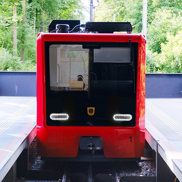 01 Teaser quadratisch milani design consulting Agentur Zurich transportation Dolderbahn VBZ aussendesign innendesign Lights