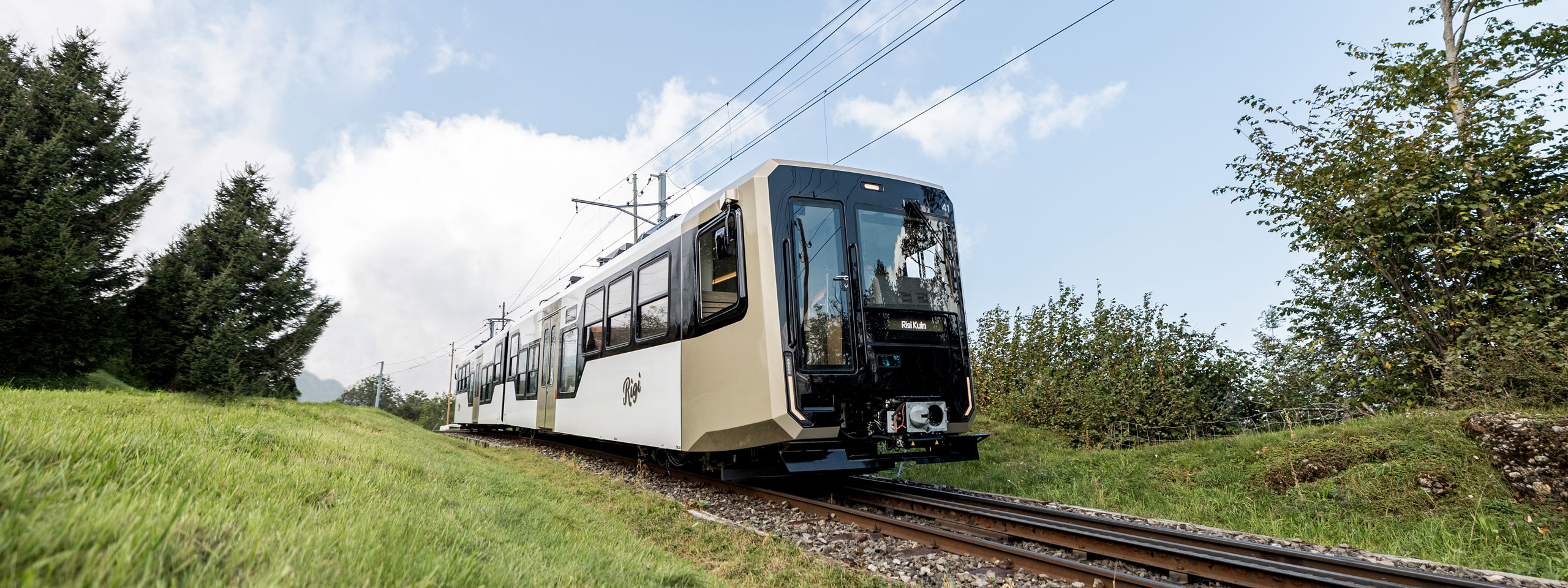 000 Rigi Bahnen milani design consulting agency Transportation zahnradbahn train